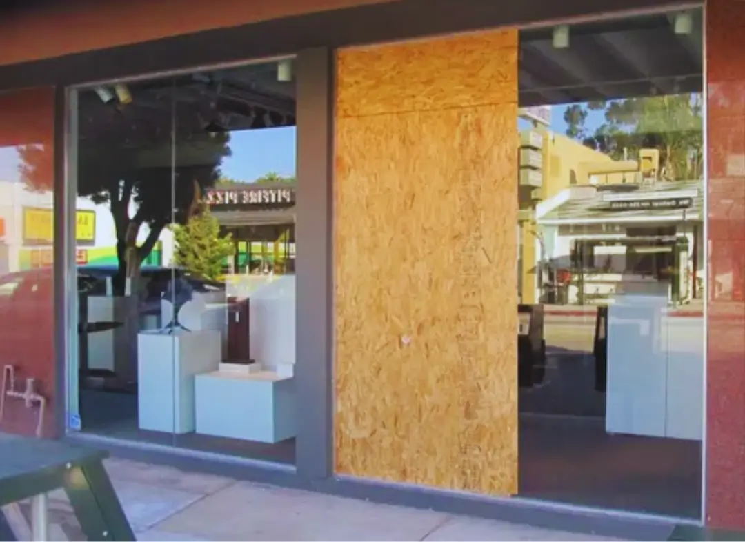 Mise en sécurité fermeture provisoire Falaise